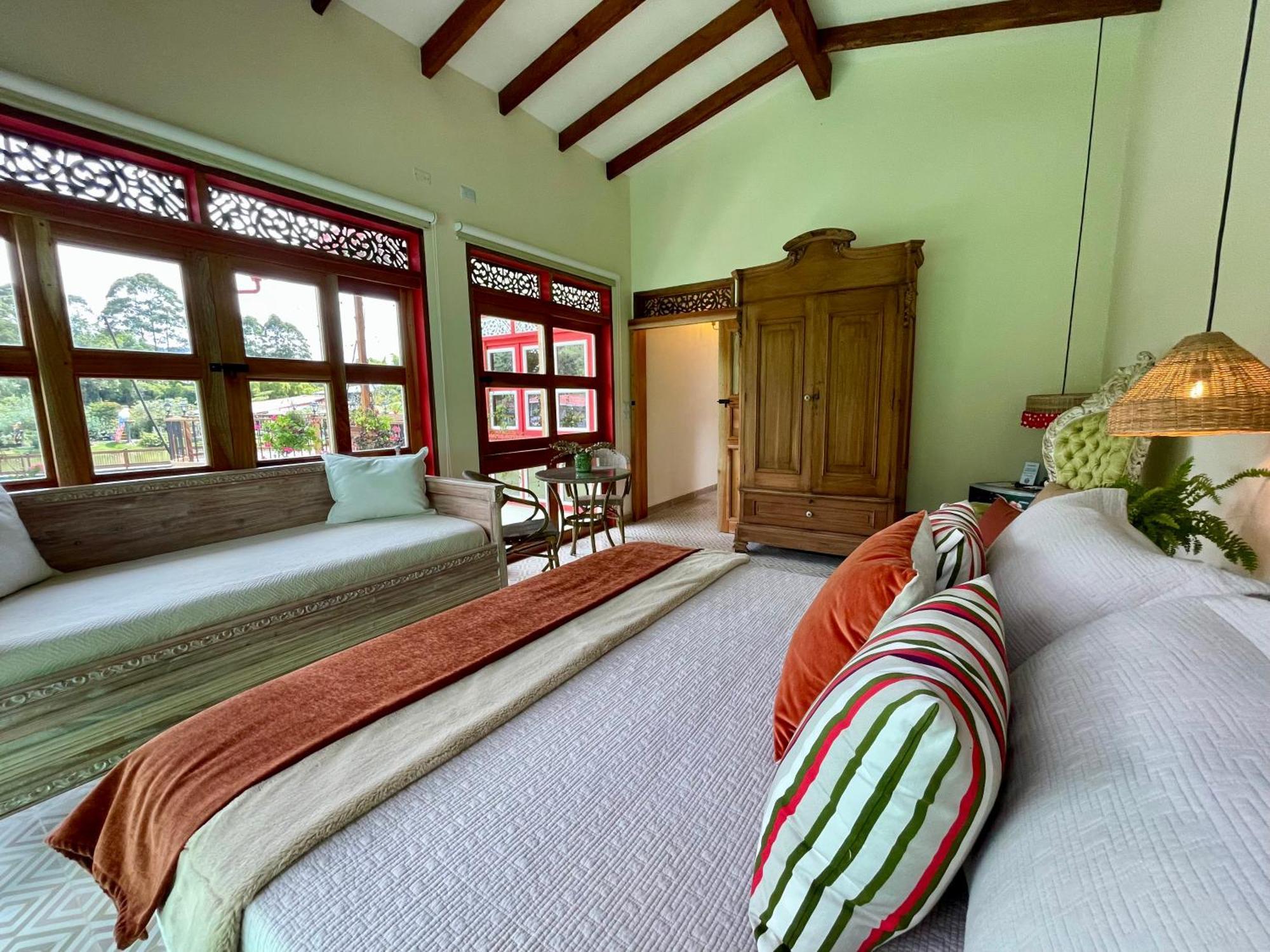 Hotel Lago Valdivia Jardín Kültér fotó