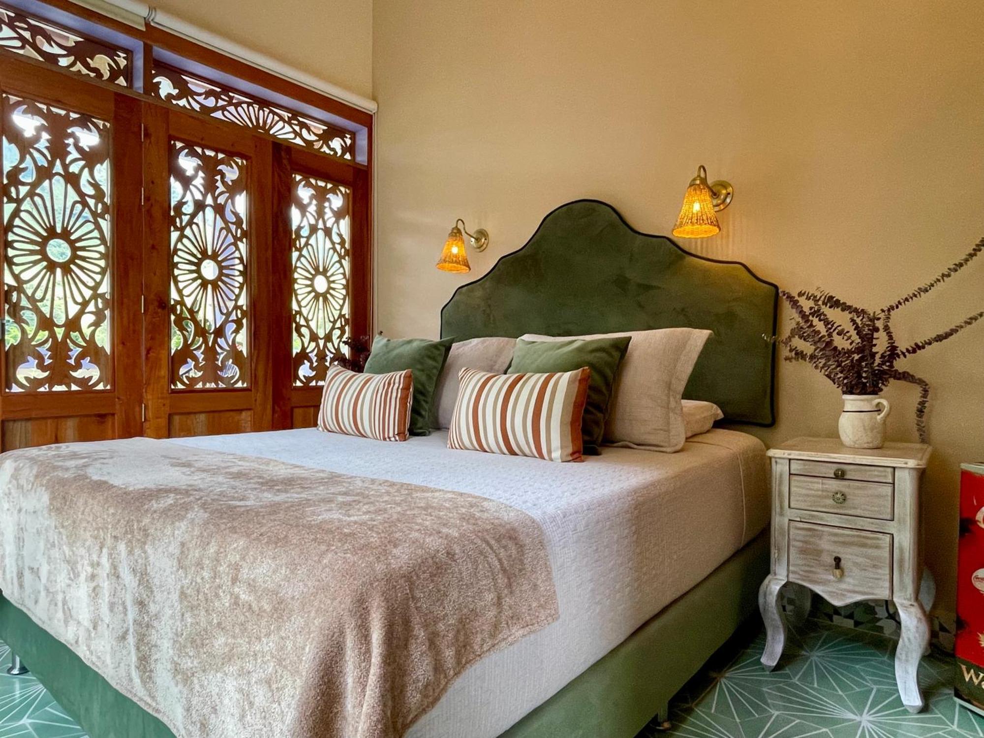 Hotel Lago Valdivia Jardín Kültér fotó