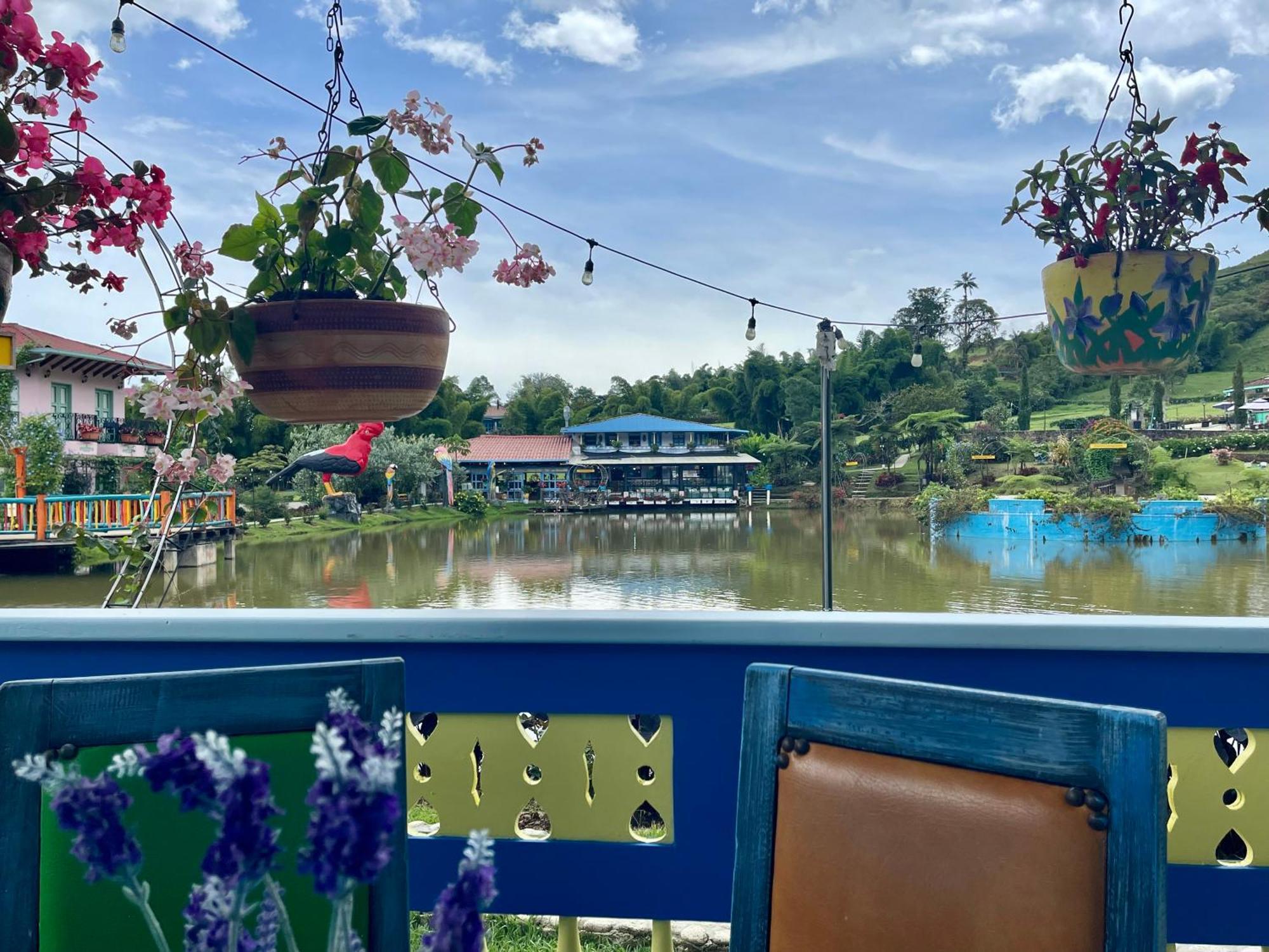 Hotel Lago Valdivia Jardín Kültér fotó