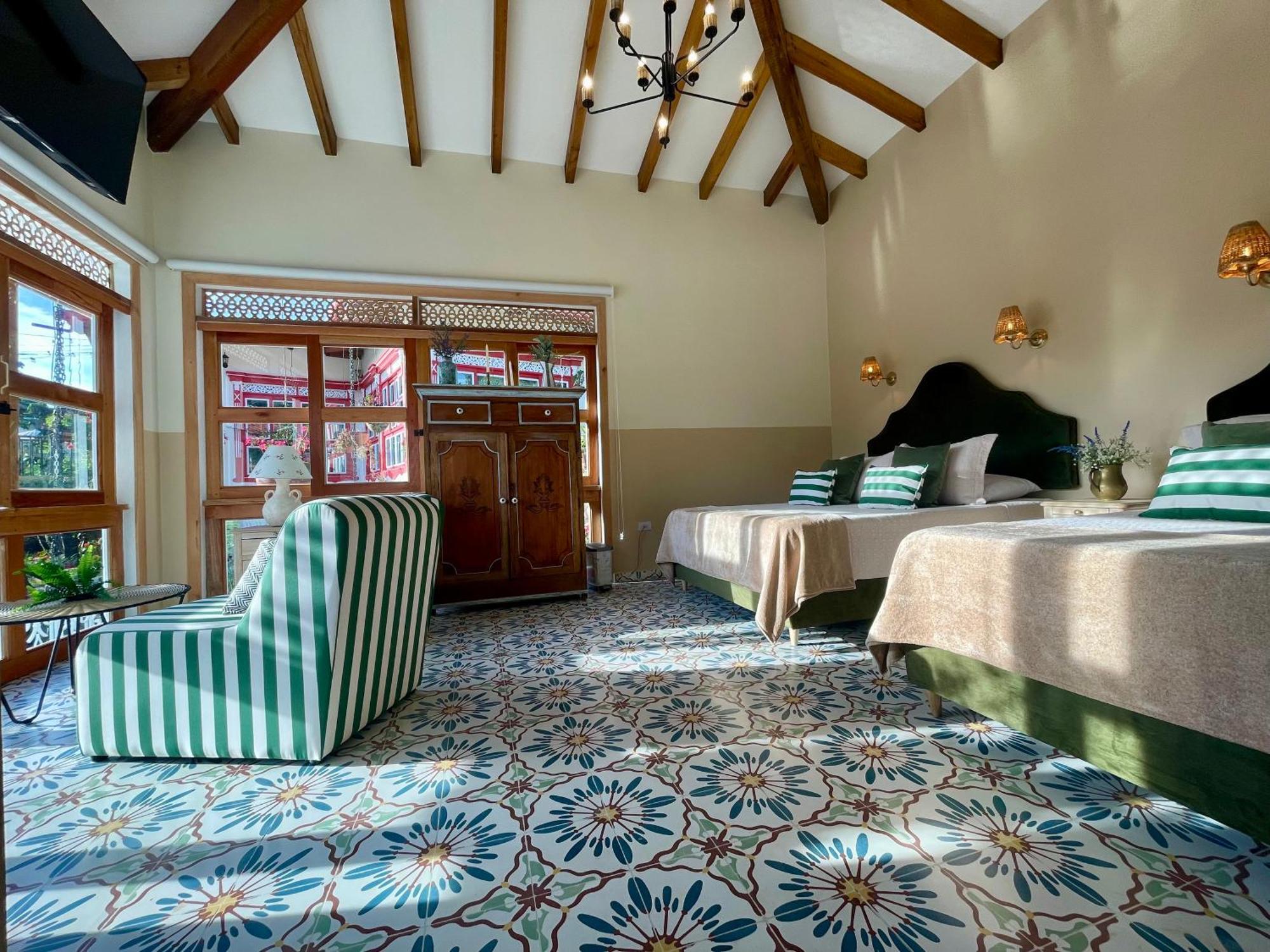Hotel Lago Valdivia Jardín Kültér fotó